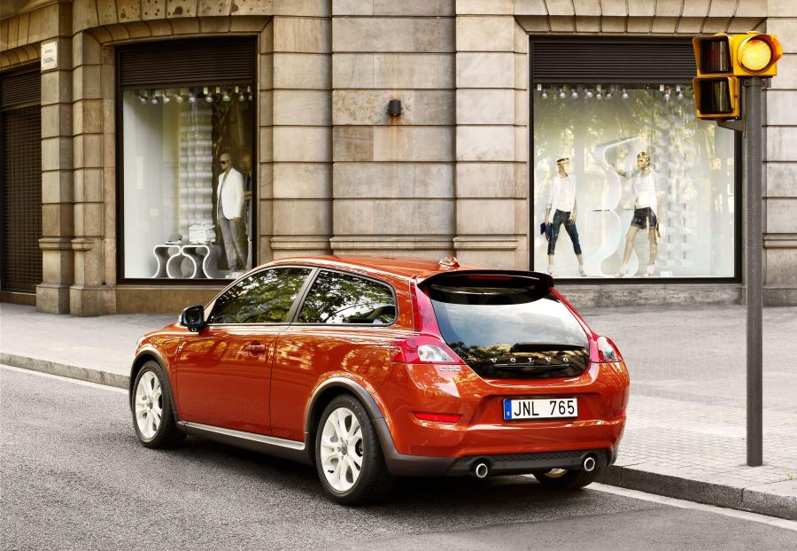  Volvo C30 2009 года  (фото 35 из 92)